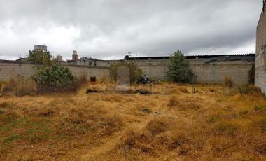 Venta casa en San Juan la Isla Rayon, con un jardín de 500 m2, aprox. con todos los servicios