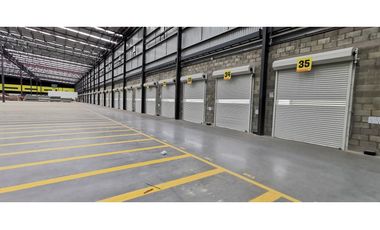ARRIENDA BODEGA 18000 M2 UBICADA EN MOSQUERA