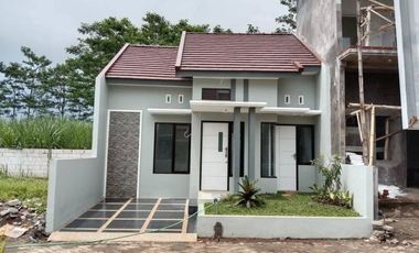 Rumah Murah Ready di Permata dekat Bandara Abd Saleh Malang
