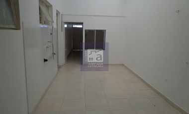 COD. 5753 - SE ARRIENDA CASA - BARRIO: CONUCOS