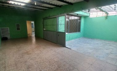 casa en arriendo en la castellana. Cod A7225901