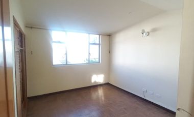 casa en arriendo en la castellana. Cod A7225901