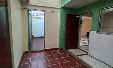 casa en arriendo en la castellana. Cod A7225901