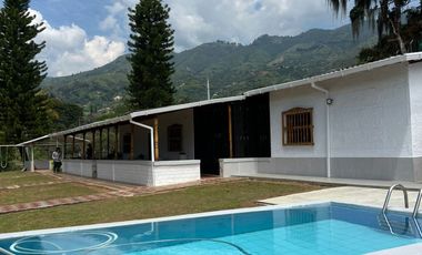 finca en arriendo en hato viejo. Cod A9433113