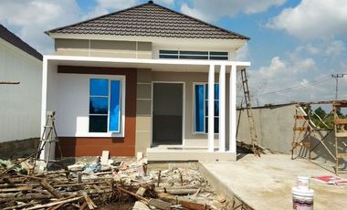 WA. 0822-5151----- ( T-sel ), Jual Rumah Di Jalan Sepakat 2 Pontianak, Rumah Mewah Pontianak