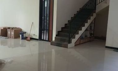 Disewa Rumah Woodland Citraland, Minimalis , Surabaya Barat