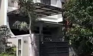 Disewa Rumah Woodland Citraland, Minimalis , Surabaya Barat