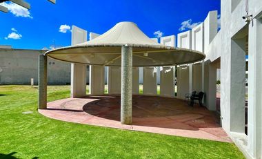 NORPONIENTE RUSCELLO MUY BELLA Y FUNCIONAL