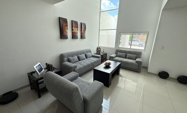 NORPONIENTE RUSCELLO MUY BELLA Y FUNCIONAL