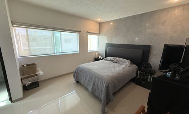 NORPONIENTE RUSCELLO MUY BELLA Y FUNCIONAL