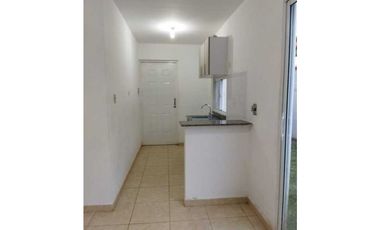 ALQUILO Y VENDO CASA LAS ARBOLEDAS, CLUSTER LOS AVELLANOS