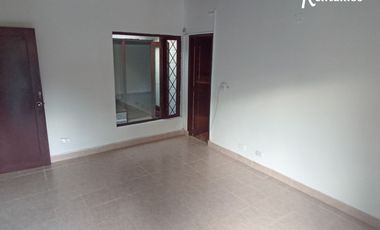 casa en arriendo en las lomas poblado. Cod A775443