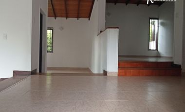 casa en arriendo en las lomas poblado. Cod A775443