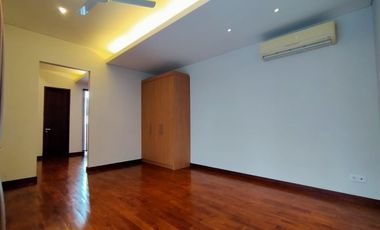 Disewakan Town House di Cilandak - Type 3 Bedroom & Un Furnished HSE-A0655