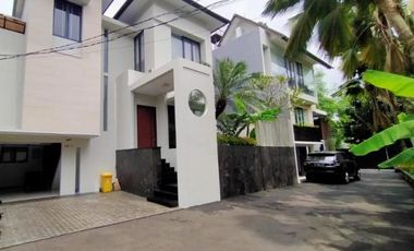 Disewakan Town House di Cilandak - Type 3 Bedroom & Un Furnished HSE-A0655