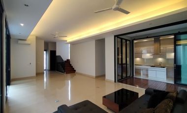 Disewakan Town House di Cilandak - Type 3 Bedroom & Un Furnished HSE-A0655