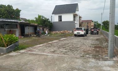 Miris, Tanah Kavling di Colomadu Hanya Segini