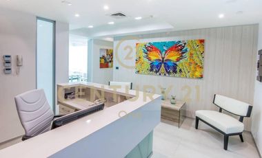 ARRIENDO OFICINA SEMI AMOBLADA EN EDIFICIO NEO CENTRO – IDEAL CENTRO MÉDICO