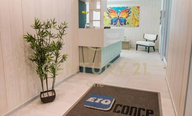 ARRIENDO OFICINA SEMI AMOBLADA EN EDIFICIO NEO CENTRO – IDEAL CENTRO MÉDICO