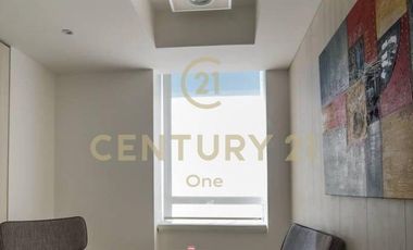 ARRIENDO OFICINA SEMI AMOBLADA EN EDIFICIO NEO CENTRO – IDEAL CENTRO MÉDICO