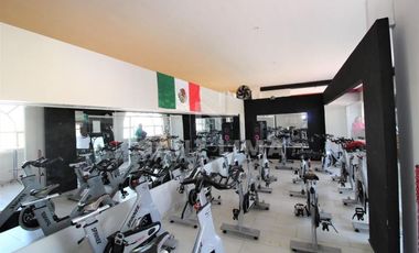 CORTAZAR: MAGNIFICO SALON DE EVENTOS, EXCELENTE ILUMINACION E INSTALACIONES