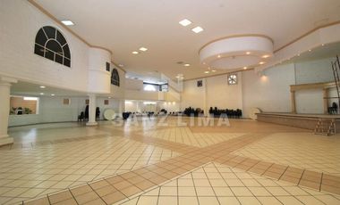 CORTAZAR: MAGNIFICO SALON DE EVENTOS, EXCELENTE ILUMINACION E INSTALACIONES