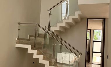 Casa en venta al norte de Mérida en privada zona Cittadela