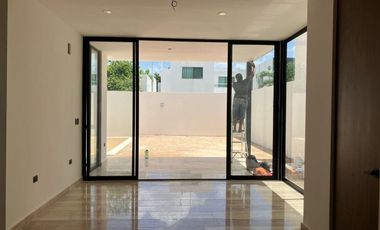 Casa en venta al norte de Mérida en privada zona Cittadela
