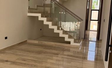 Casa en venta al norte de Mérida en privada zona Cittadela