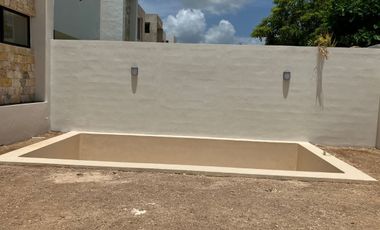 Casa en venta al norte de Mérida en privada zona Cittadela