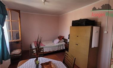Casa en enta en la población Juan Pablo II