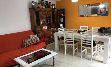 Venta casa en dos planatas 3 dorm. 3 baños 1 en suite, garaje.