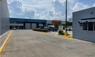 SE ALQUILA BODEGA  EN MAÑANITAS >>430 MT2<<