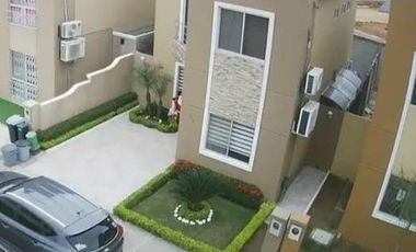 ALQUILO CASA DE 3 HABITACIONES EN LA JOYA