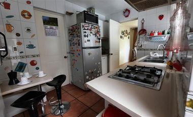 Linda y Cómoda casa en arriendo en Peñalolén