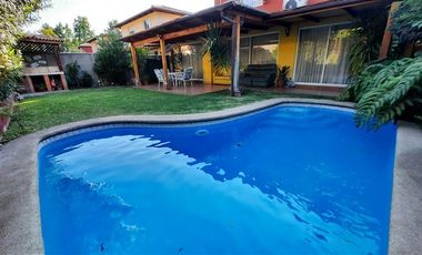 Linda y Cómoda casa en arriendo en Peñalolén