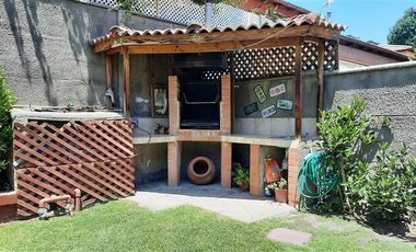 Linda y Cómoda casa en arriendo en Peñalolén
