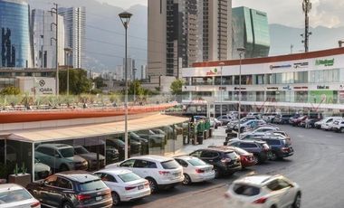 Local Comercial En Venta En Santa Engracia, San Pedro Garza García, Nuevo León