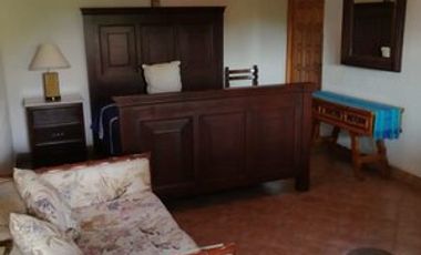 BONITA CASA EN VENTA, ESTILO COLONIAL, FRACCIONAMIENTO SAN GASPAR, VIGILANCIA.