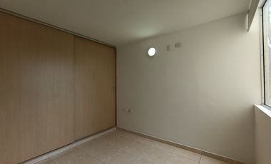 apartamento en arriendo en prados del este. Cod A31830