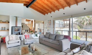 Casa en venta de 7 dorm. en Los Vilos