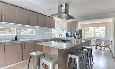 Casa en venta de 7 dorm. en Los Vilos