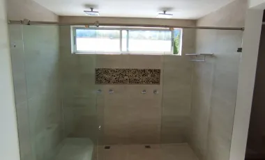 casa en arriendo en la riviera. Cod A400854