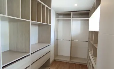 casa en arriendo en la riviera. Cod A400854