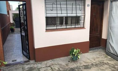 Casa PH en venta en Lanus Este