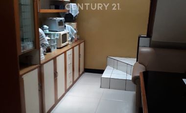 Rumah Hoek 4 Kamar Di Jalan Andir, Bandung