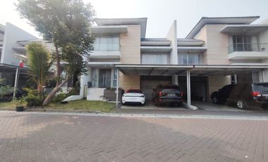 Rumah Golf Island PIK, Cluster Piano