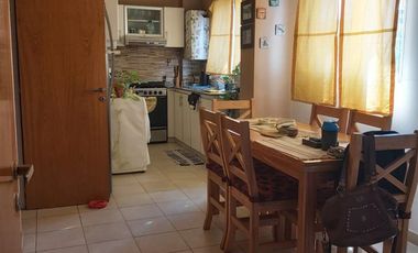 Excelente  departamento  de 3 ambientes  con cochera.