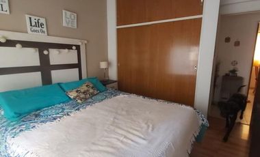 Excelente  departamento  de 3 ambientes  con cochera.
