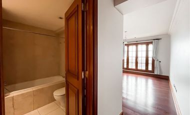 Departamento en venta de 5 dorm. en Vitacura